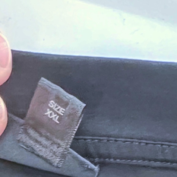 Diesel - Boxy T-shirt with Villian Print - Picture 15 of 15